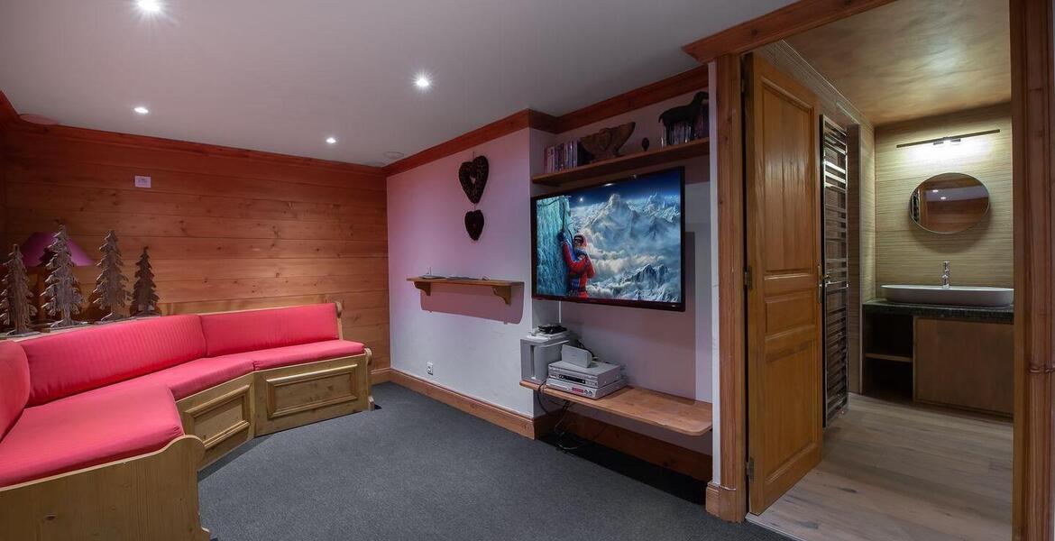 Chalet à louer à Meribel avec 320sqm et 7 chambres à coucher