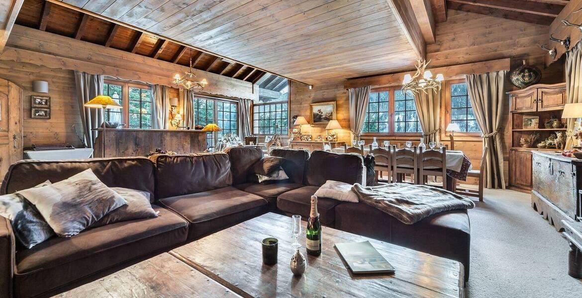 Chalet for rent in Meribel with 300 sqm and 7 bedrooms
