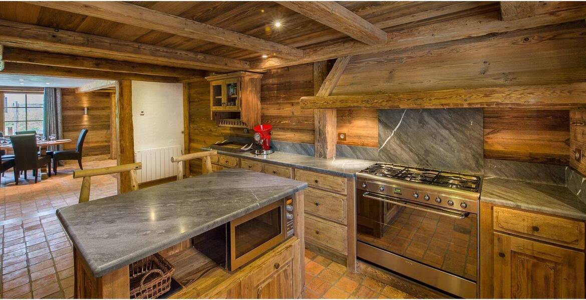 Chalet à louer à Meribel avec 236 m² et 5 chambres à coucher