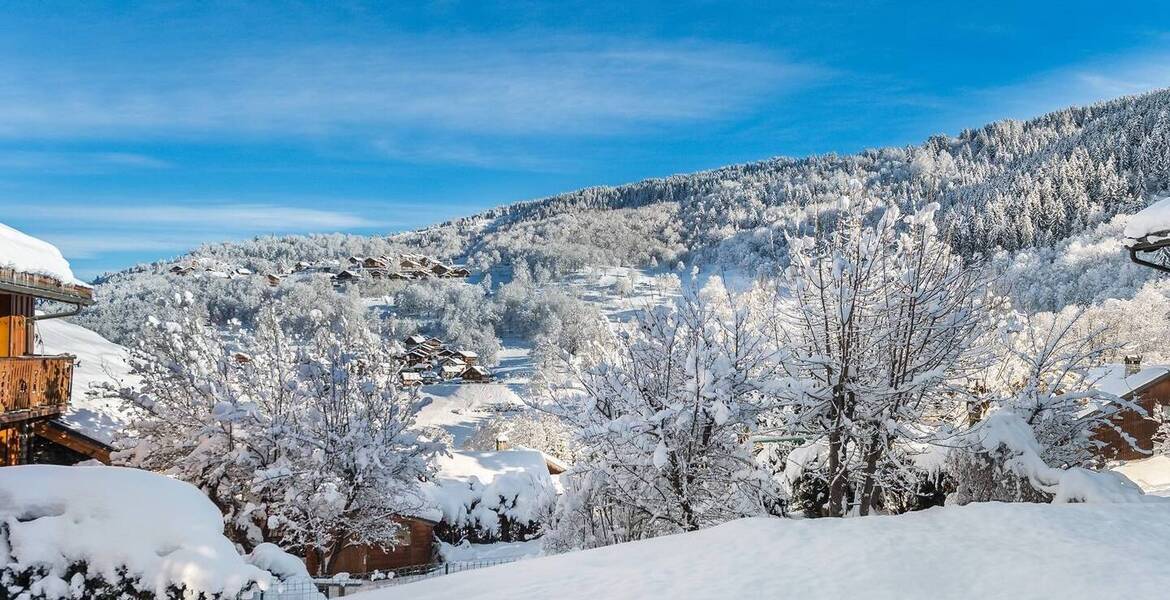 Chalet à louer à Meribel avec 236 m² et 5 chambres à coucher