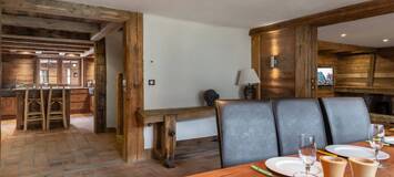 Chalet for rent in Meribel with 236 sqm and 5 bedrooms