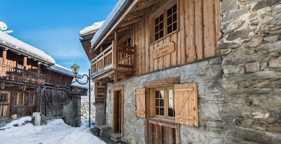 Chalet for rent in Meribel with 236 sqm and 5 bedrooms