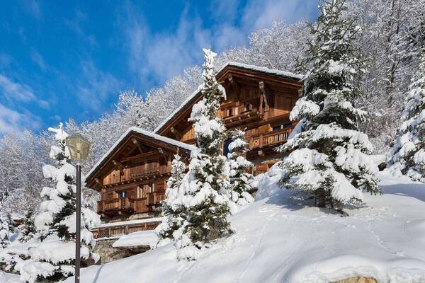 Chalet à louer à Meribel Village de 450 m2 et 5 chambres 