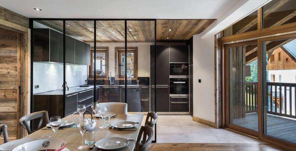 Chalet in Meribel Village with 222 sqm and 5 bedrooms 