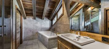 Chalet in Meribel Village with 222 sqm and 5 bedrooms 