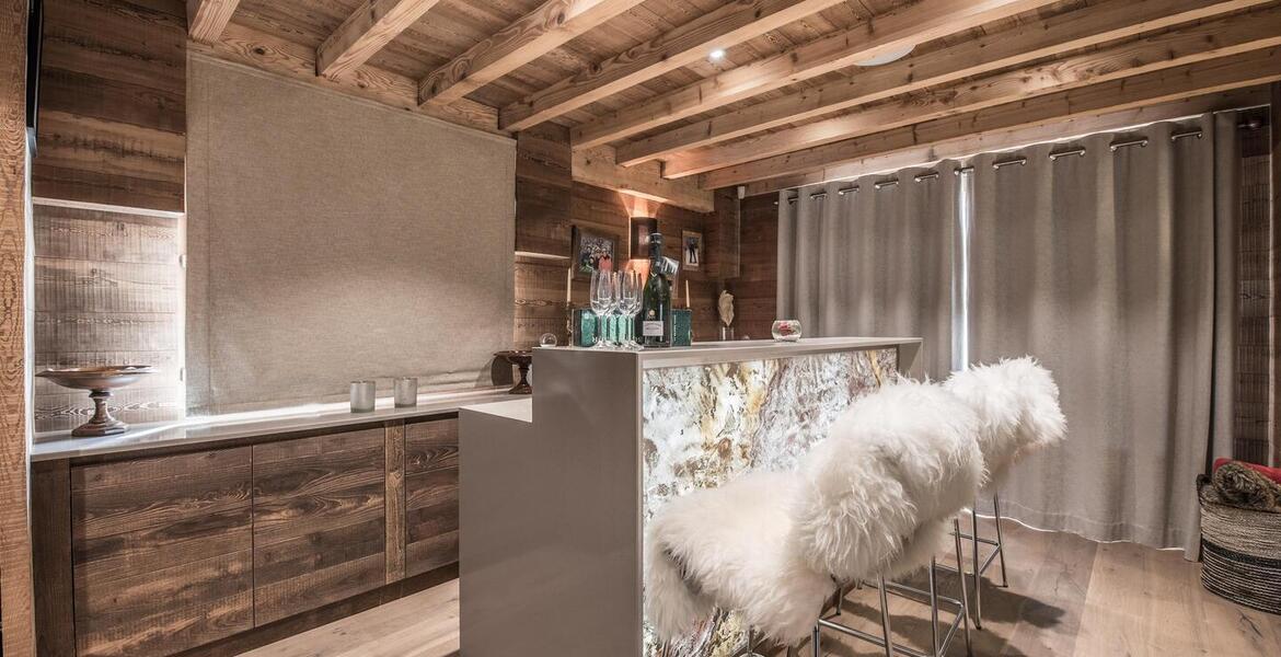 Chalet for rent in Meribel Station with 420 sqm and 5 beds.