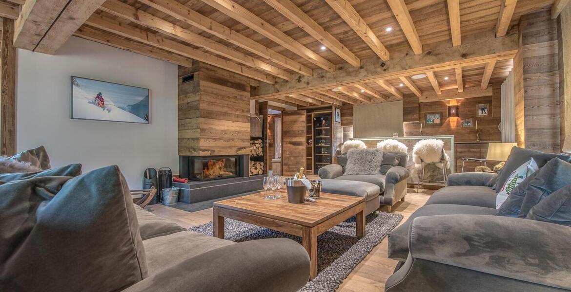 Chalet for rent in Meribel Station with 420 sqm and 5 beds.