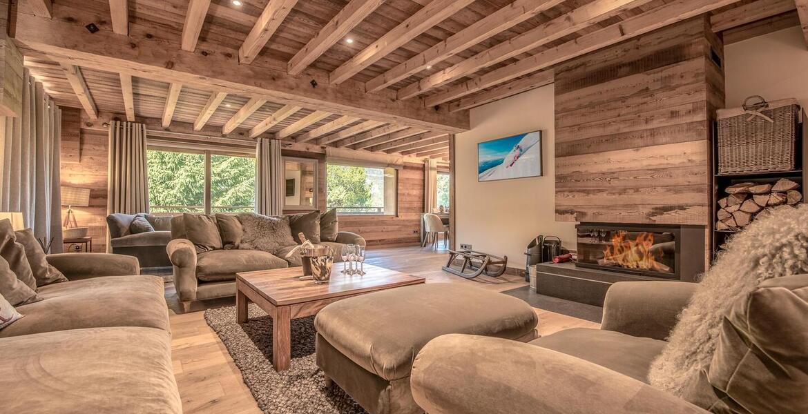 Chalet for rent in Meribel Station with 420 sqm and 5 beds.