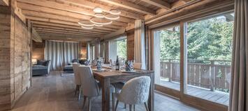 Chalet for rent in Meribel Station with 420 sqm and 5 beds.