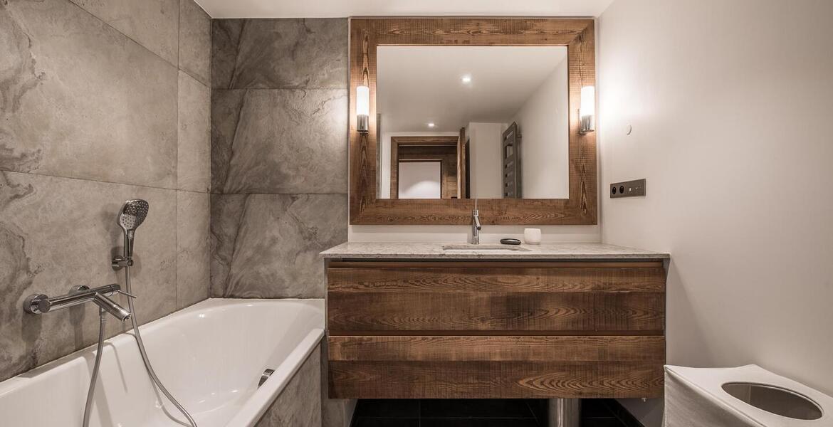 Chalet for rent in Meribel Station with 420 sqm and 5 beds.