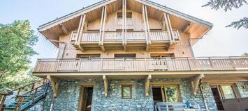 Chalet for rent in Meribel Station with 420 sqm and 5 beds.