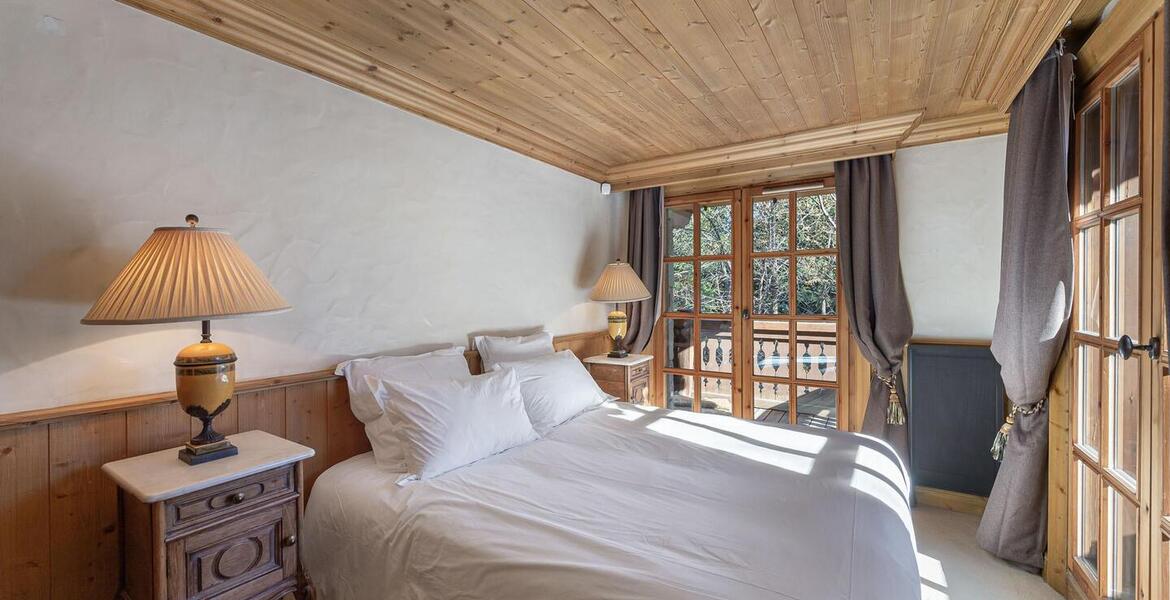 Chalet for rent in Cospillot, Courchevel 1850 with 240 sqm 