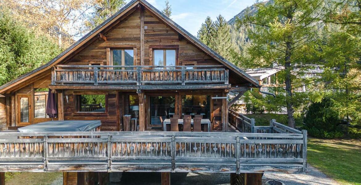 Location d'un chalet de 220m2 avec 6 chambres pour 12 person