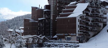 Spacious apartment in La Tania, Courchevel for rent with 63 