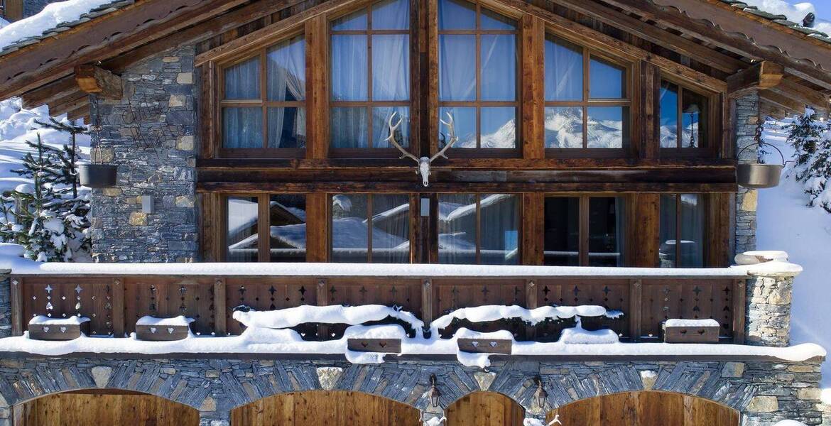 Chalet for rent in Courchevel 1550 Village with 320 sqm 