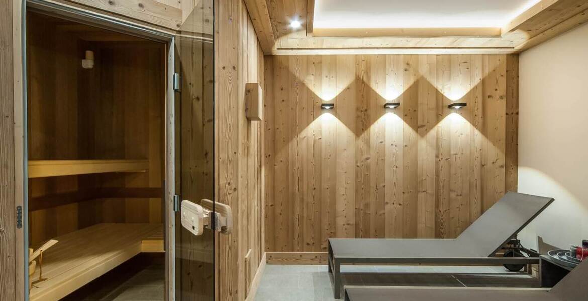 EXCEPTIONNEL HALF CHALET - VILLAGE DE COURCHEVEL 