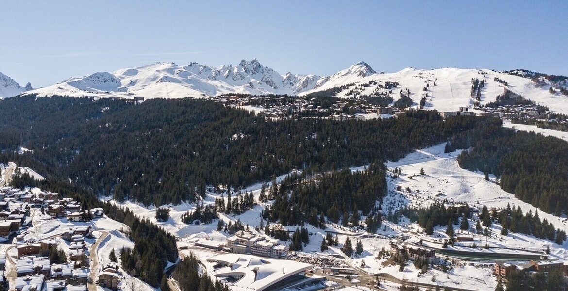 НОВОЕ ШАЛЕ COURCHEVEL MORIOND - COURCHEVEL 1650 MORIOND 