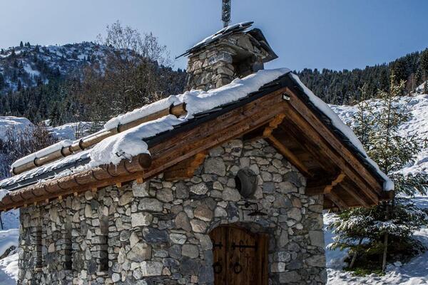 Chalet in Méribel with 7 bedrooms and 700 sqm for rent