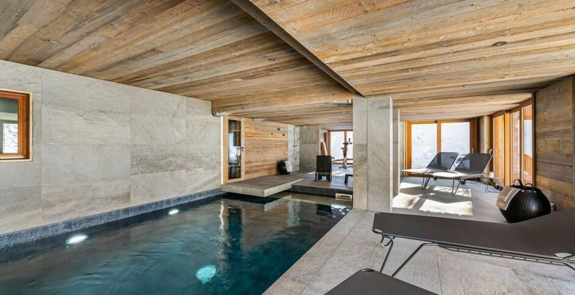 Chalet Meribel with 400 sqm and 5 bedrooms