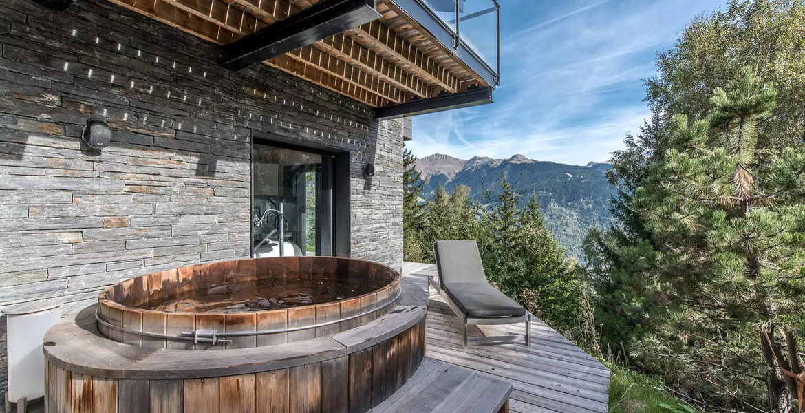 Chalet for rental in Courchevel 1550 Village with 248 sqm 