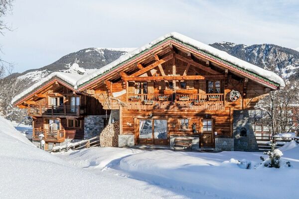 CHALETS DE LUJO Y AMPLIOS EN ALQUILER EN LE PRAZ COURCHEVEL