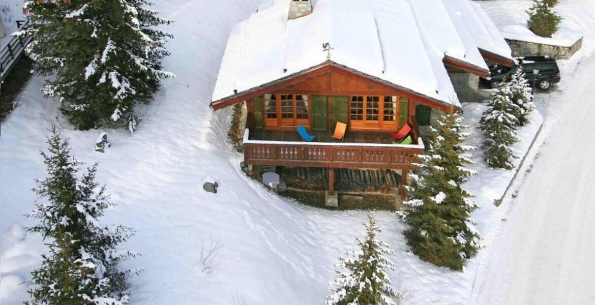 ОТЕЛЬ COURCHEVEL-CHALET В КУРШЕВЕЛЕ 1850. РОСКОШНОЕ 