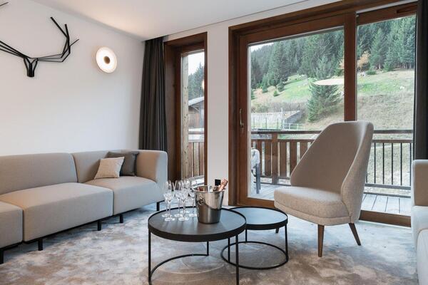 All new contemporary and south facing duplex in Courchevel