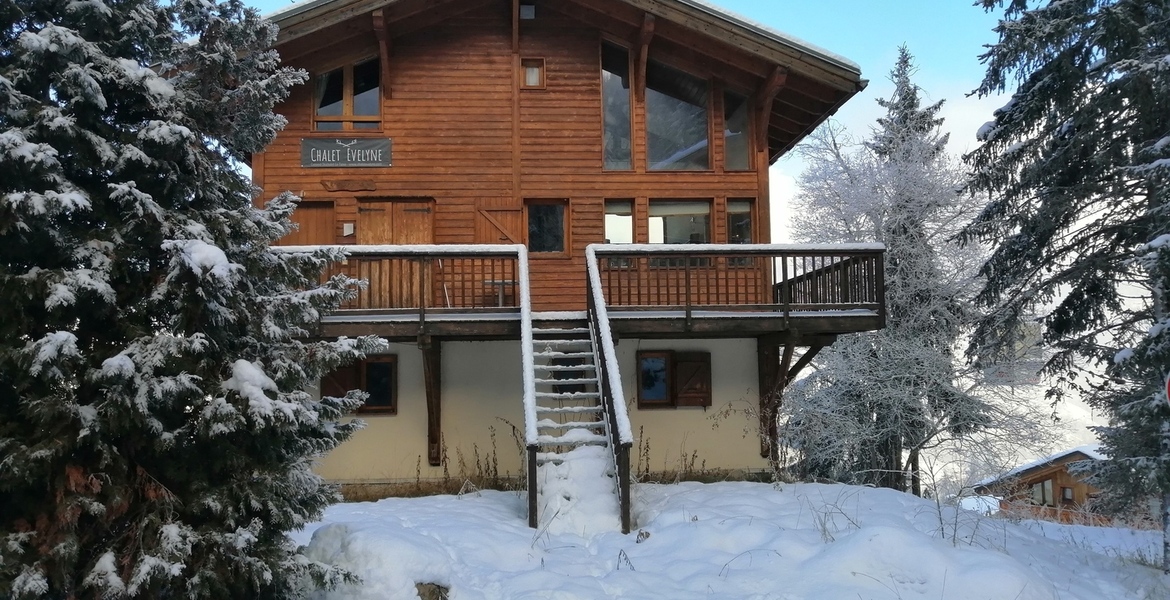 WELCOME TO CHALET LA TANIA COURCHEVEL FOR RENT WITH 240 SQM 