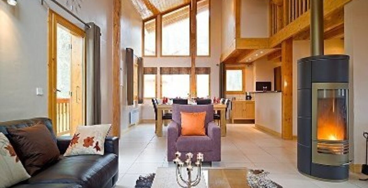 WELCOME TO CHALET LA TANIA COURCHEVEL FOR RENT WITH 240 SQM 