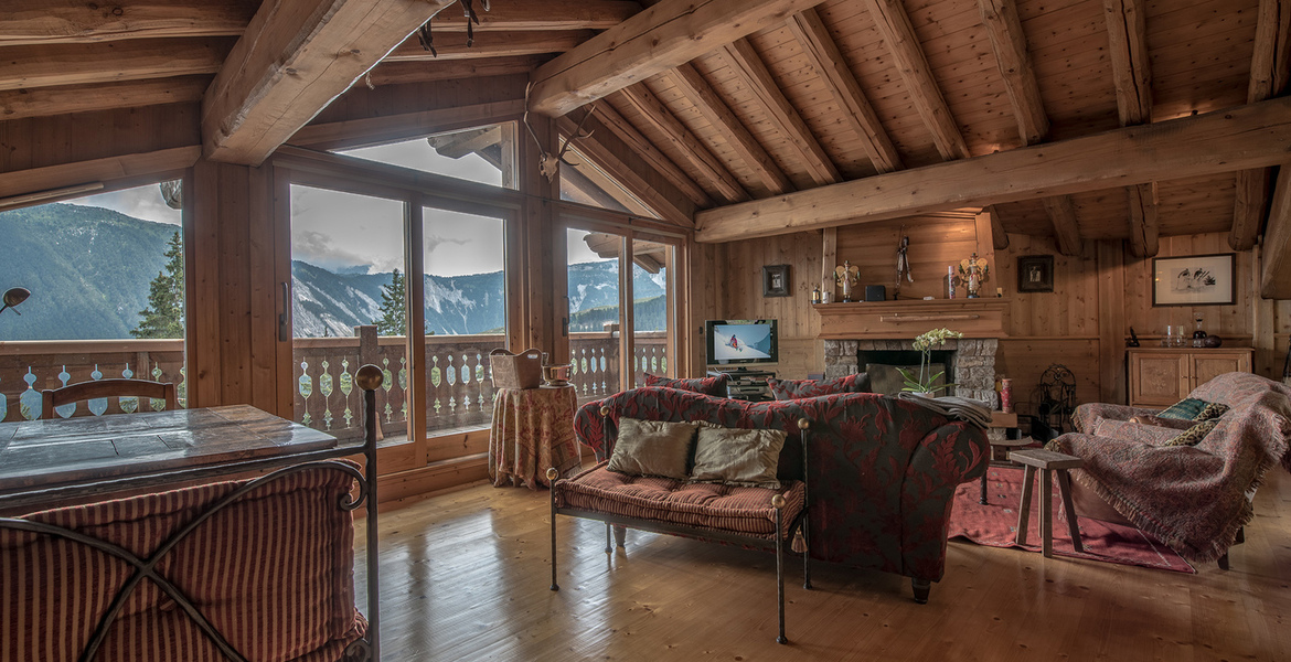 Chalet for rent in Méribel with 300 sqm and 4 bedrooms