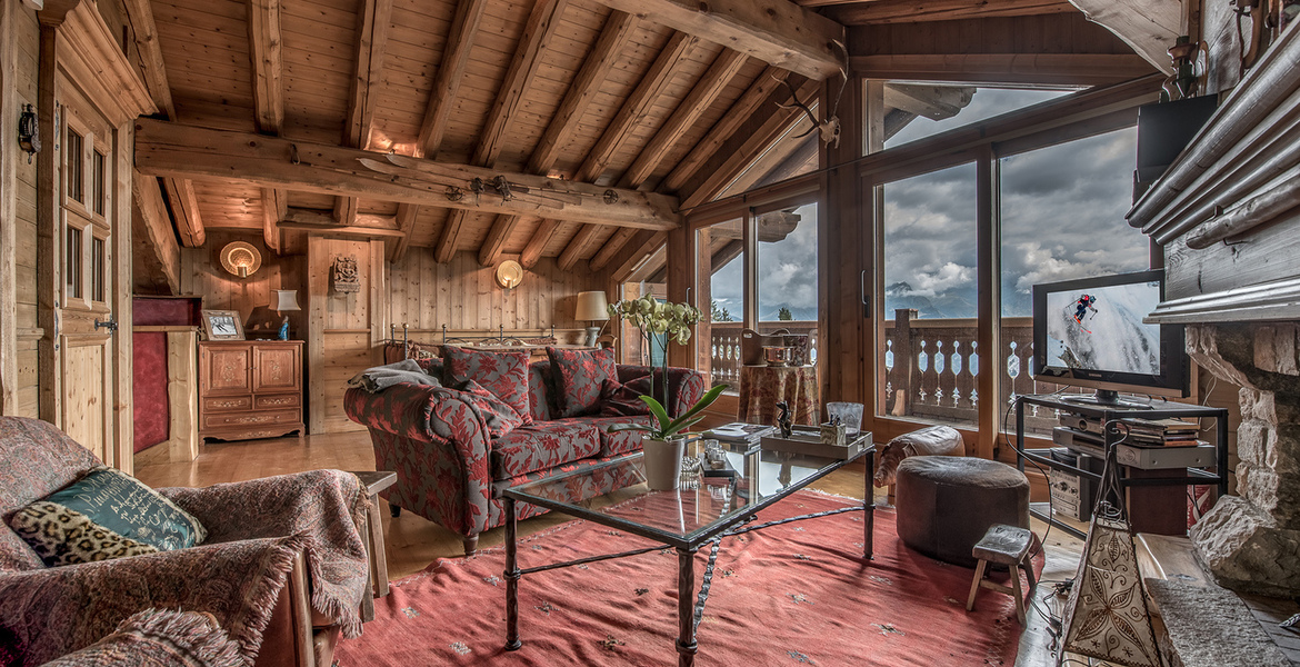 Chalet for rent in Méribel with 300 sqm and 4 bedrooms