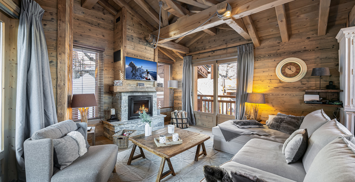 Discover this 5-bedroom apartment with spa, in Courchevel