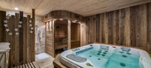 Discover this 5-bedroom apartment with spa, in Courchevel