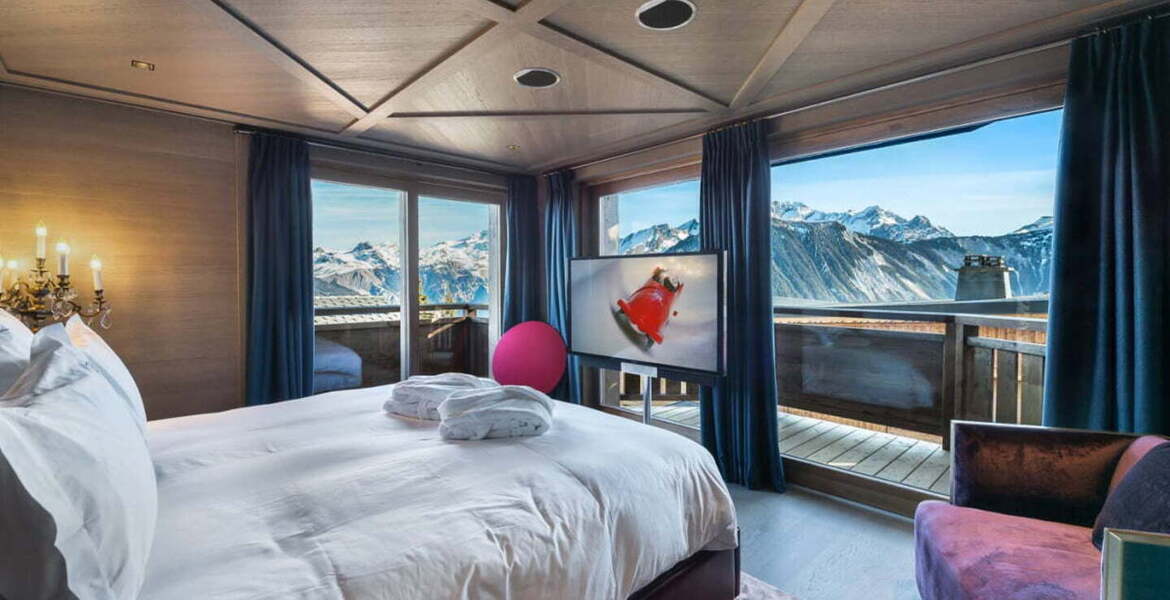 The Courchevel chalet for rent with 938 sqm and 5 bedrooms 