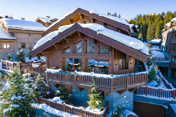 EL ÚLTIMO CHALET DE LUJO EN COURCHEVEL 1850 Se trata de un 