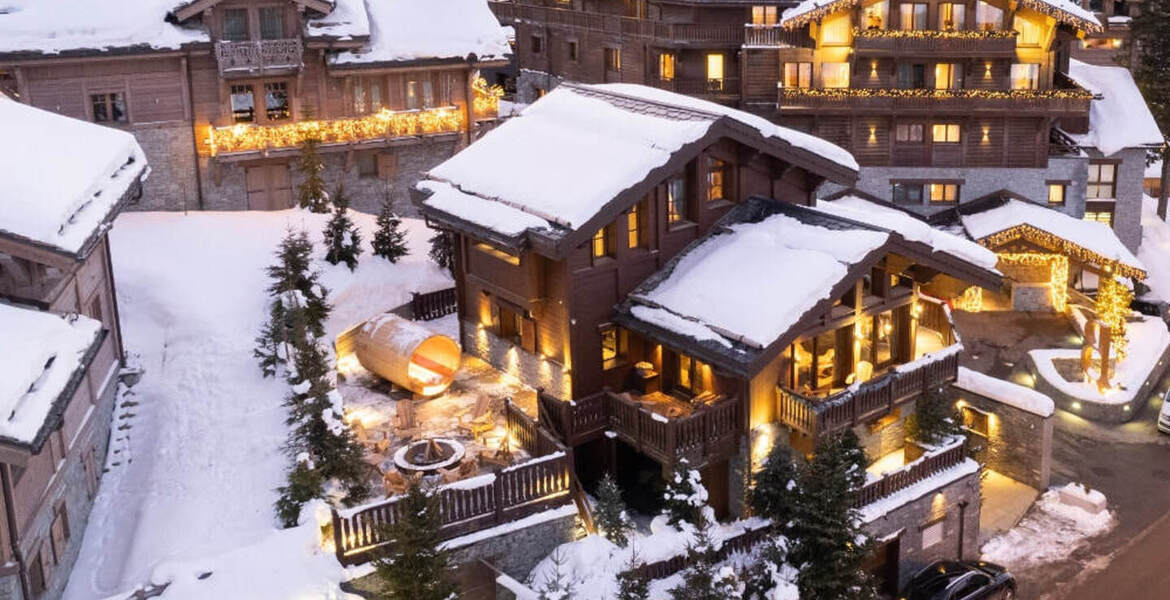 EL ÚLTIMO CHALET DE LUJO EN COURCHEVEL 1850 Se trata de un 