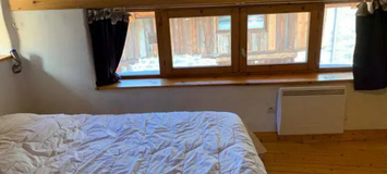 Courchevel / Les 3 Vallées. Charming south facing village ho