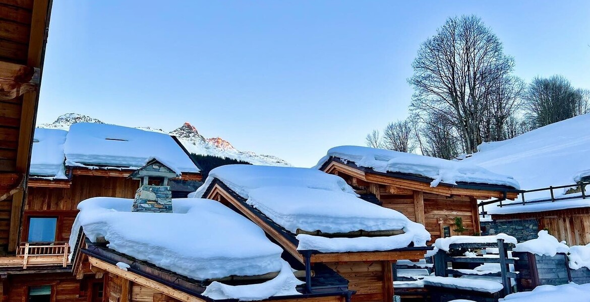 Located between the village of Les Allues Chalet