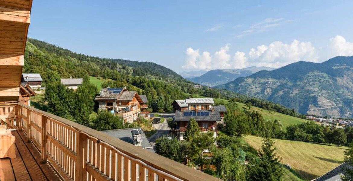 Location d'un chalet situé entre le village "Les Allues" et 