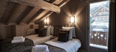 Le Chalet est un chalet de 8 lits avec service de traiteur, 