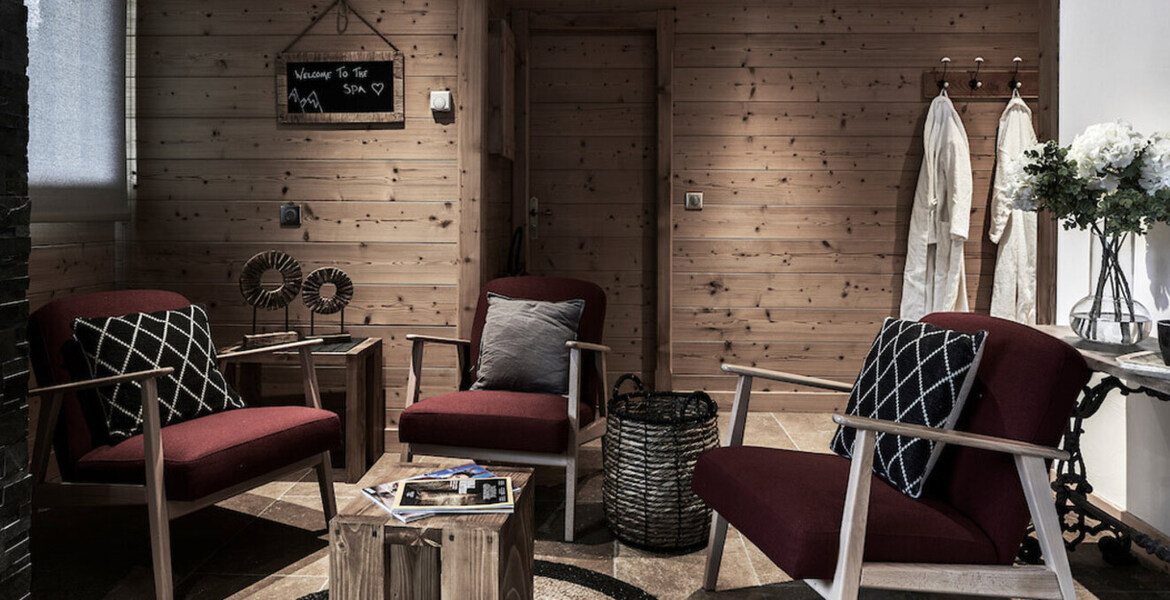 Le Chalet est un chalet de 8 lits avec service de traiteur, 