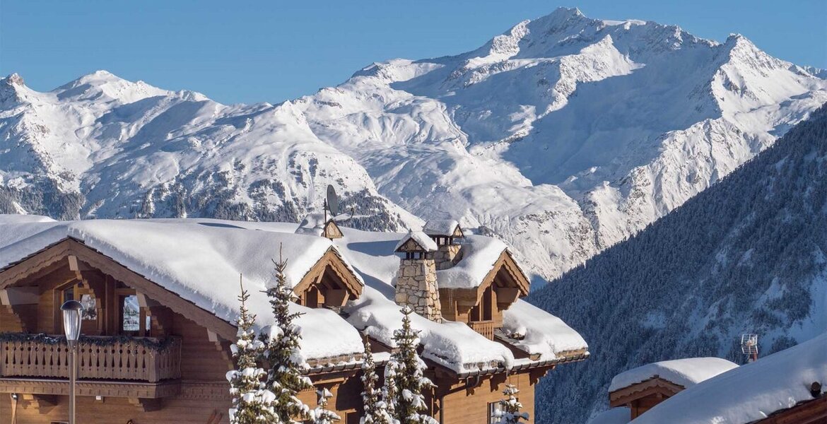 Le chalet offre un hébergement confortable pour un maximum d