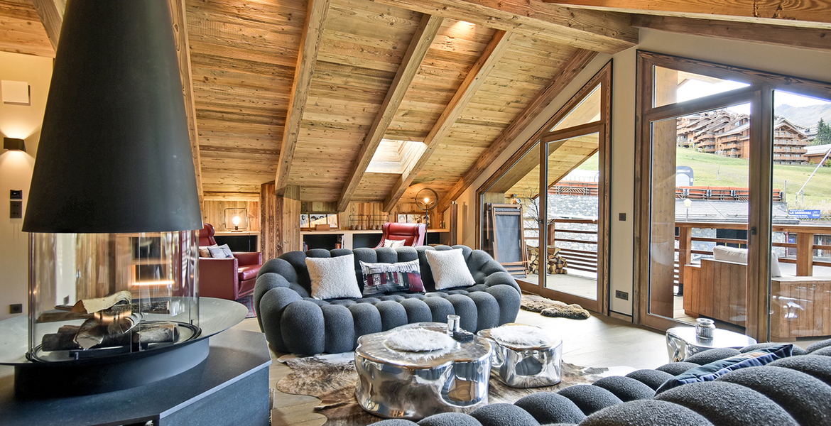 Majestic individual chalet with a surface of 339 m², located