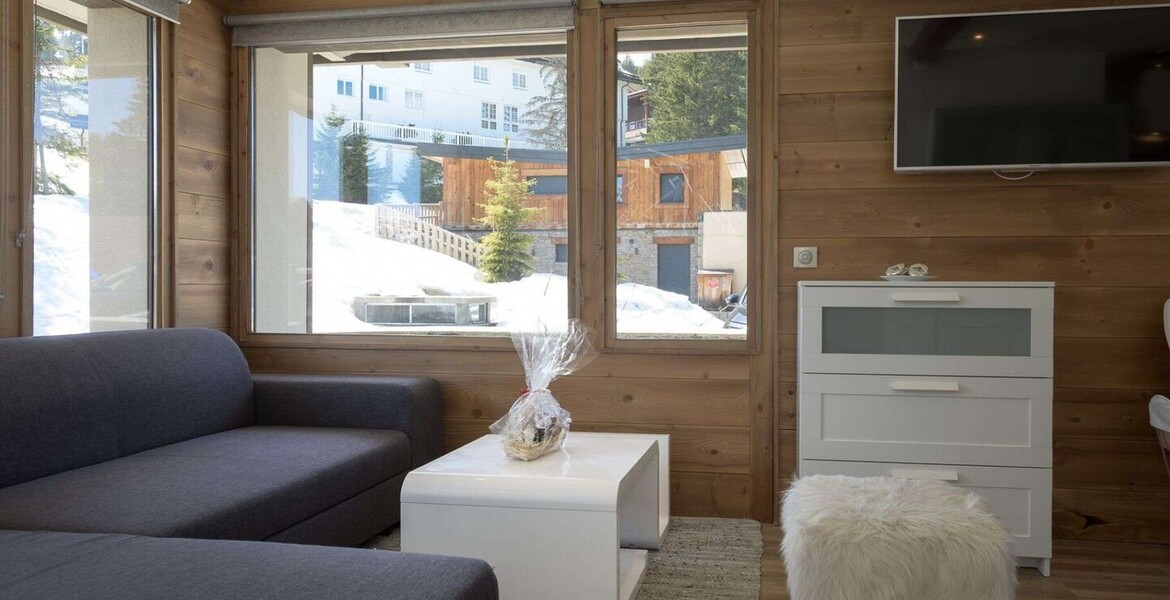 Sunny and comfortable flat in the centre of Courchevel 1850,