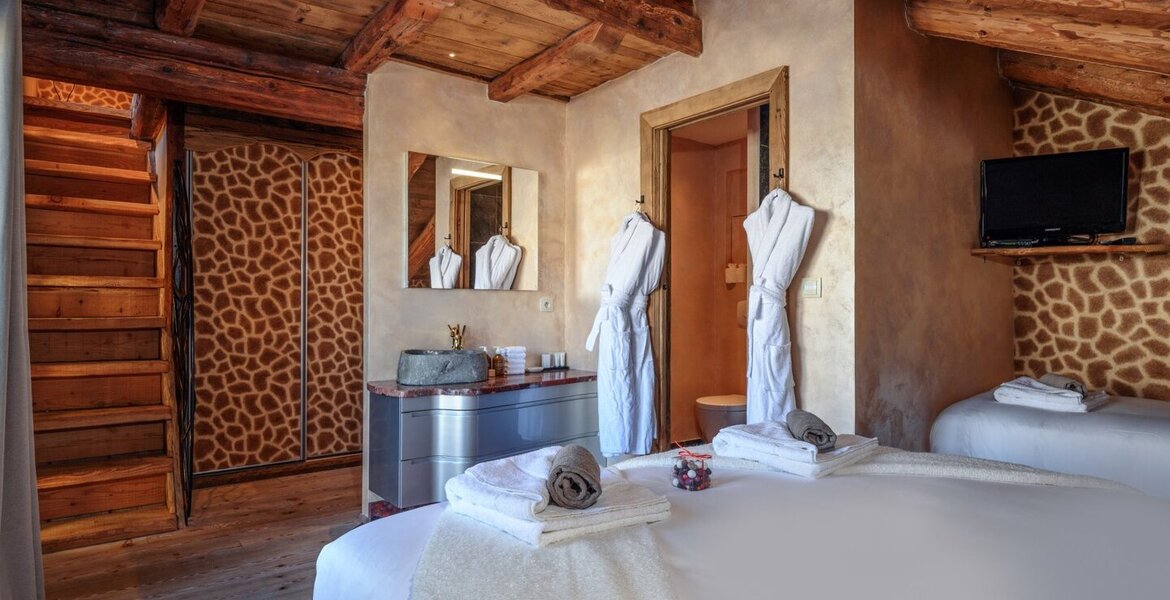 Built in the last 7 years Chalet has the wow factor