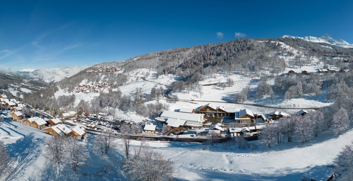 Construit au cours des 7 dernières années, le Chalet a un fa