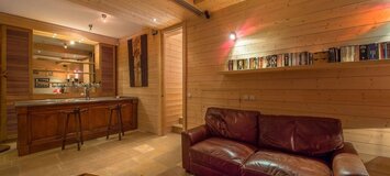 The chalet located a few minutes' walk from the centre of th