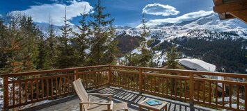 Le chalet situé à quelques minutes à pied du centre de la st