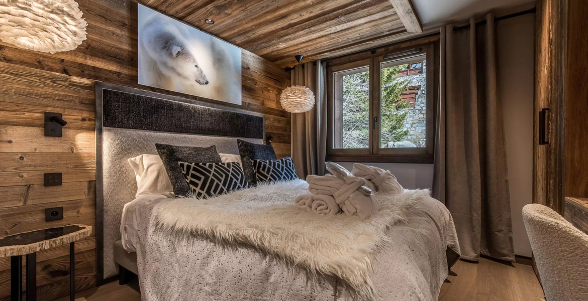 Located in the heart of the prestigious resort of Meribel, t