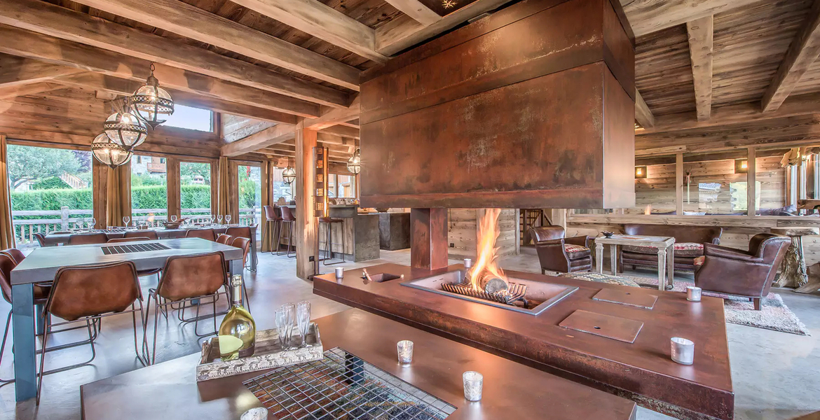 Chalet in Meribel with Indoor swimming pool 